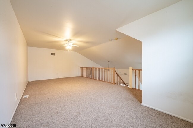 Building Photo - 14 Homestead Ln