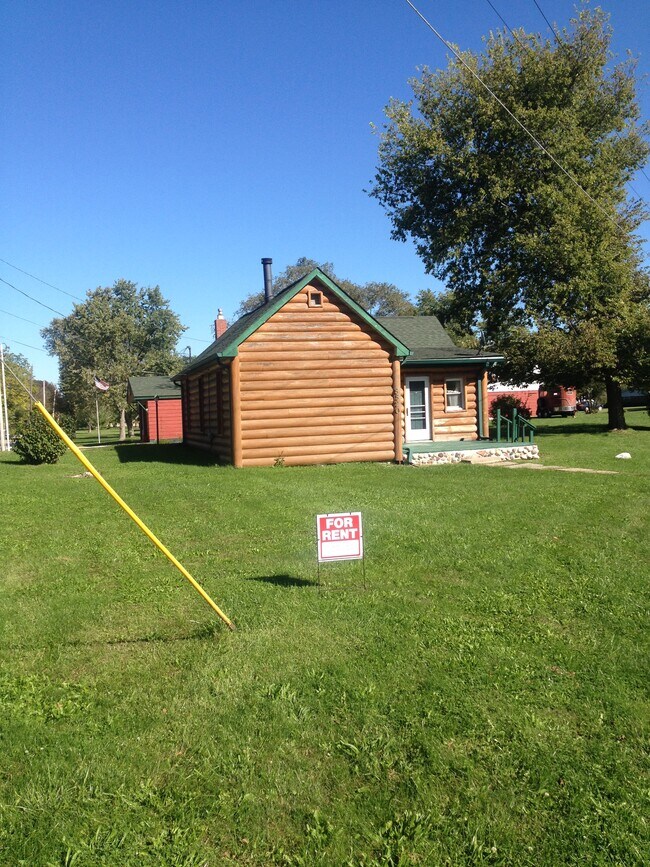Building Photo - 8520 Shelbyville Rd