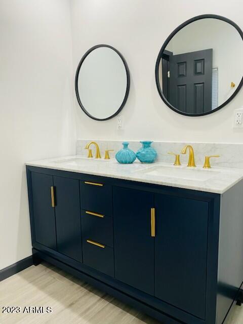 Building Photo - 2020 E Weldon Ave