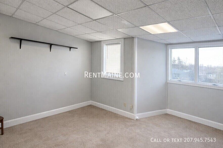 Building Photo - 2 Pine St