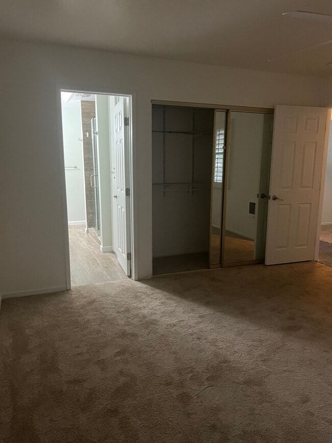 Building Photo - 55+ Home in Oceana Mission 1, Private End Unit!