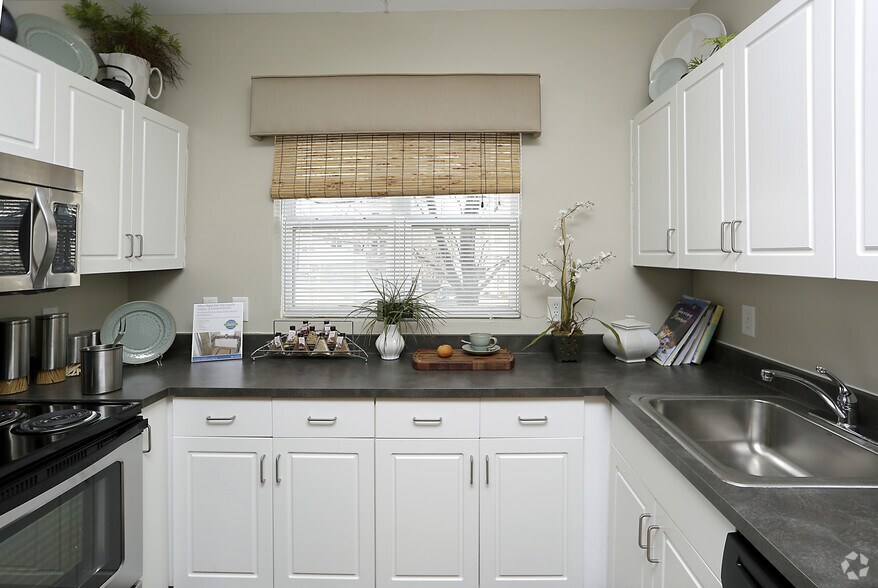 Primary Photo - Sofi Danvers