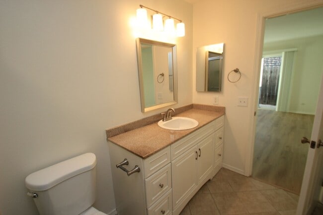 Building Photo - 6356 Swallow St