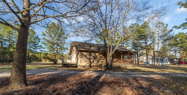 Building Photo - 2407 County Rd 2235