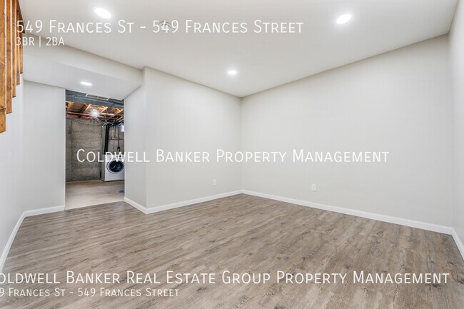 Building Photo - 549 Frances St