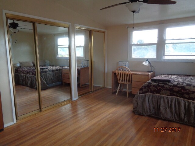 Building Photo - 4951 Campanile Dr