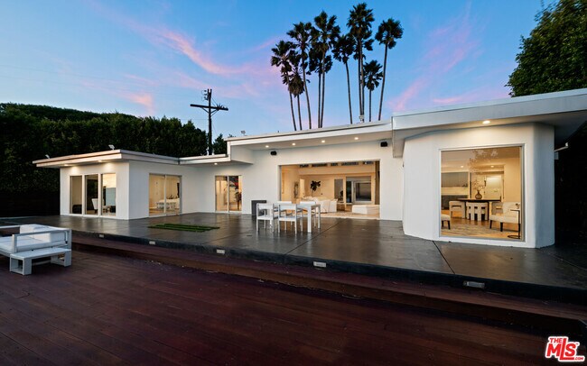 Building Photo - 10134 Angelo View Dr