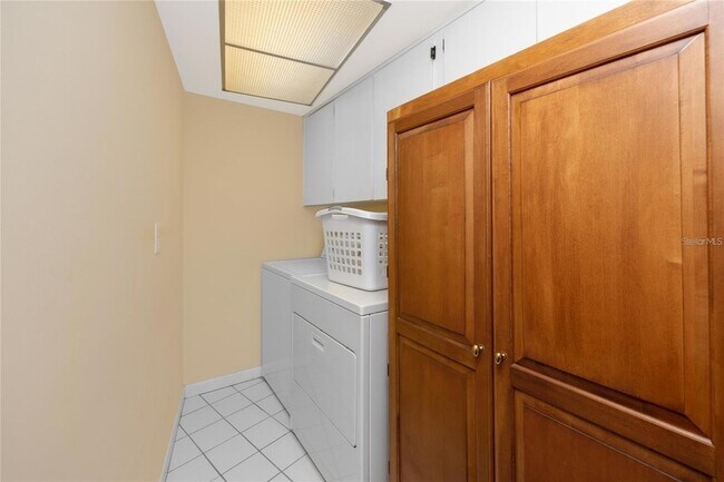 Building Photo - 2096 Massachusetts Ave NE