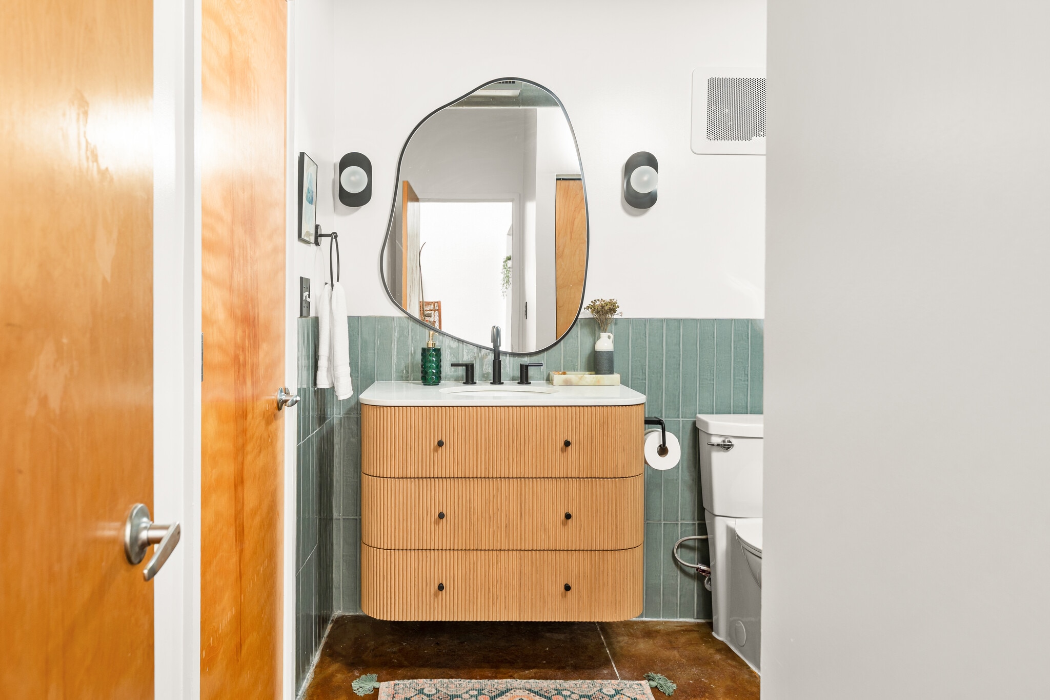 Building Photo - 195 Arizona Ave NE