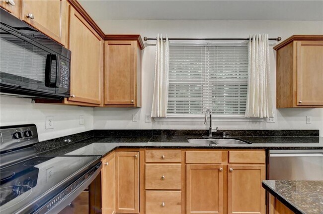 Building Photo - 2602 Pierce Brennen Ct NE