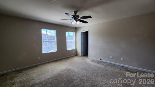 Building Photo - 508 Knothole Ln