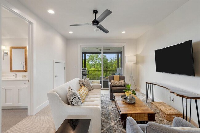 Building Photo - 19601 Flying J Blvd