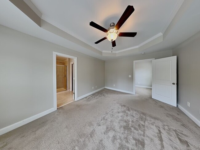 Building Photo - 105 Hilldebrant Dr
