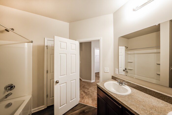 Building Photo - 236 Stonebriar Dr