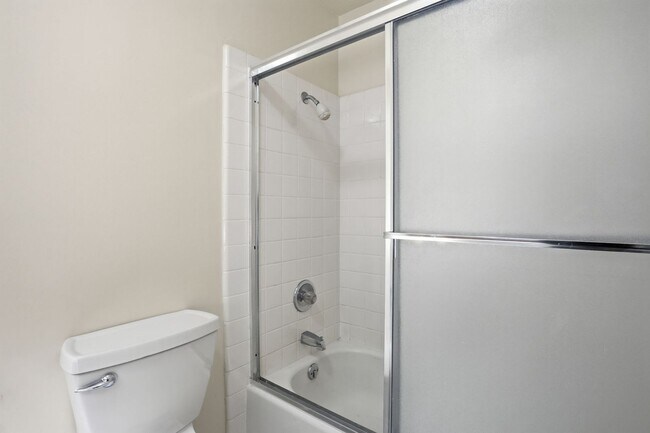 Building Photo - 2 bedroom 2 bath condo located at 406 W. Charleston Rd, Palo Alto 94301