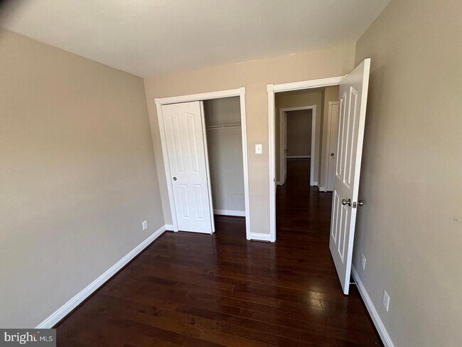 Building Photo - 12435 Turtle Dove Pl