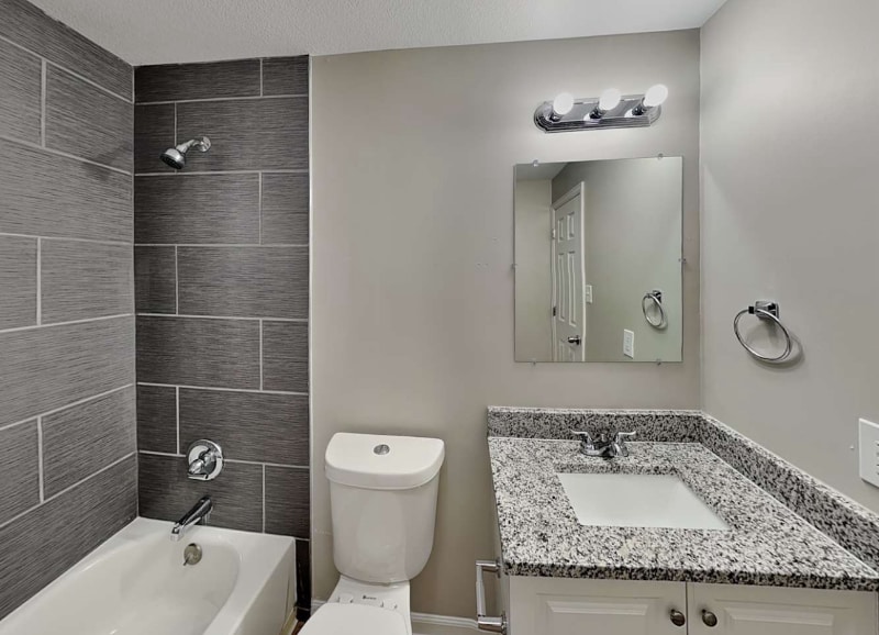 Building Photo - 12355 Glencoe St