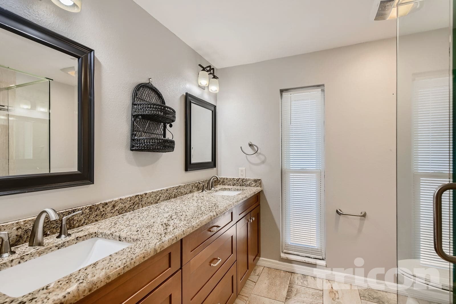 Building Photo - 1866 Belleair Rd