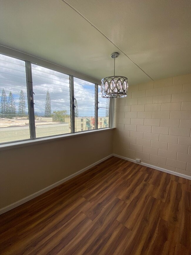 Building Photo - 025RIV