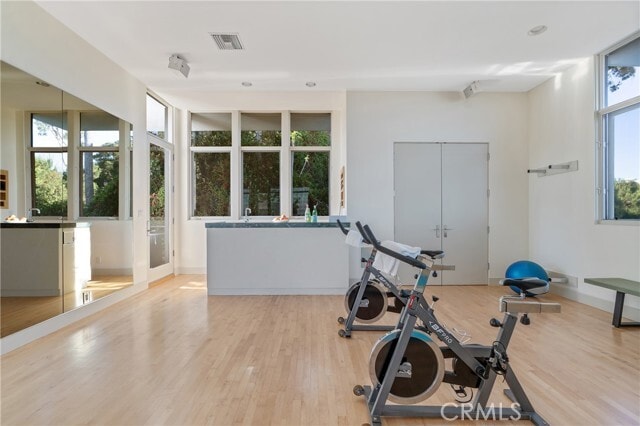 Building Photo - 1436 Summitridge Dr