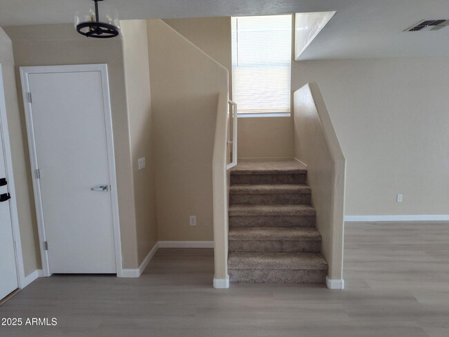 Building Photo - 65 N 224th Ln