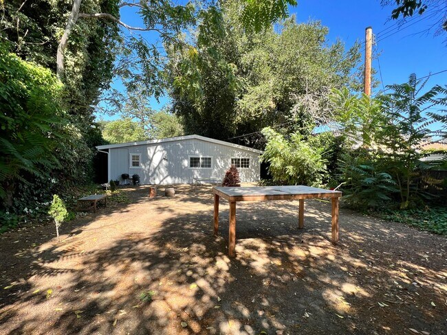 Building Photo - Excellent Downtown Palo Alto Single Story ...