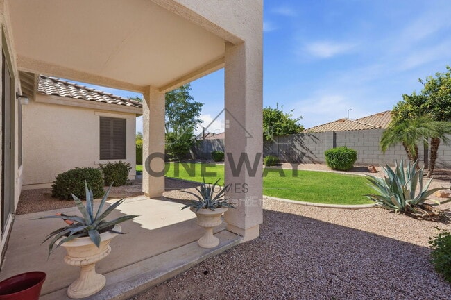 Building Photo - 11352 E Renata Ave