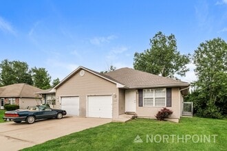 Building Photo - 3 BR/2BA | Newly Renovated Single Family Home | 1-Car Covered Parking | Cozy Fireplace!