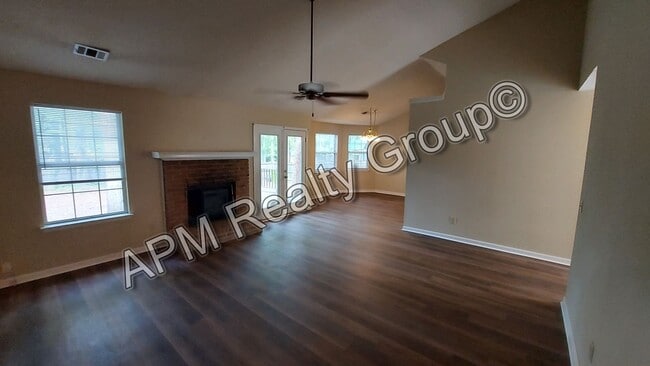 Building Photo - Three bedroom home in Irmo