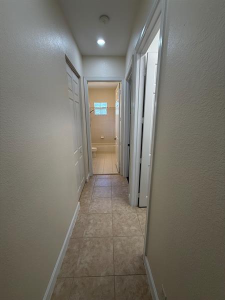 Building Photo - 8035 NW 127th Ln