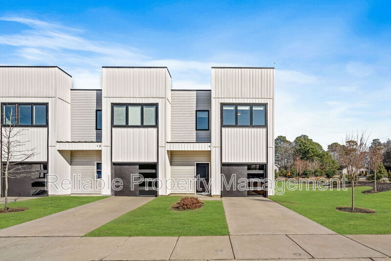 Primary Photo - 4 S Laird Dr