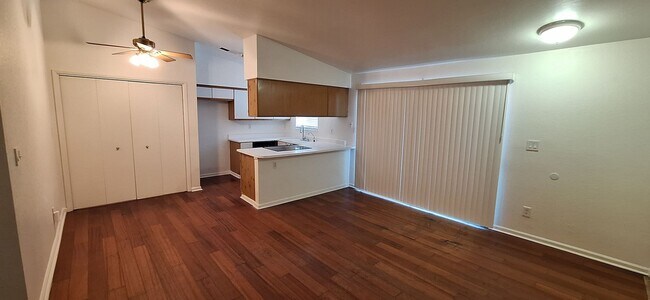 Building Photo - Your Holiday Home Awaits