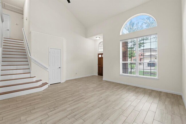Building Photo - 20231 Mammoth Falls Dr