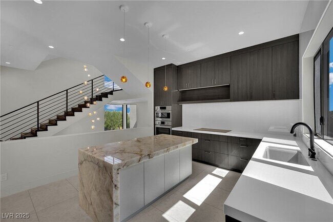 Building Photo - 378 Tranquil Peak Ct