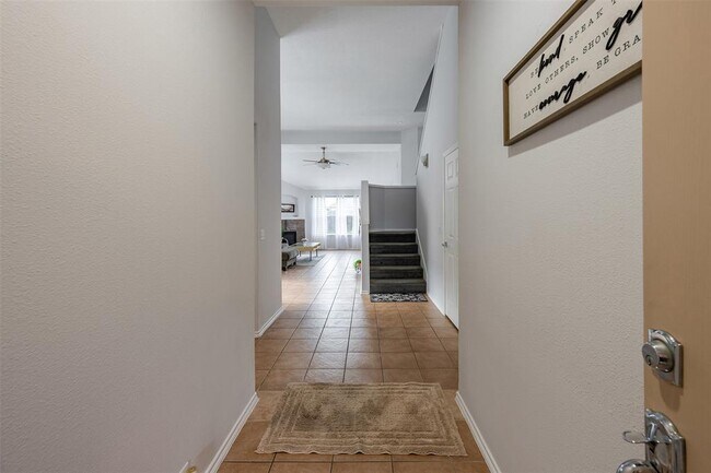 Building Photo - 20018 Larkspur Landing