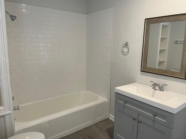 Building Photo - 5311 Bayway Dr