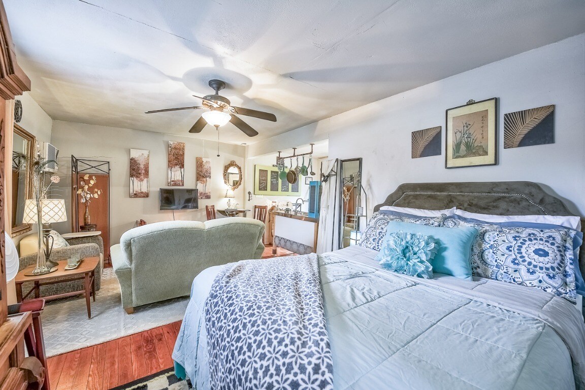 Building Photo - 316 Harbin Ave