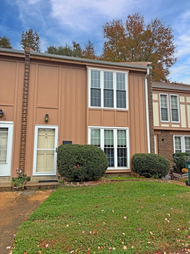 Building Photo - 2 Bed in Henrico Neighborhood
