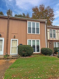 Building Photo - 2 Bed in Henrico Neighborhood