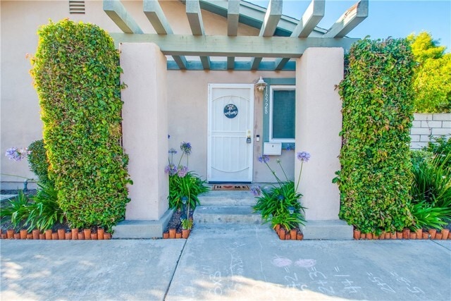 Building Photo - 16528 Le Grande Ln