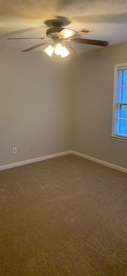 Building Photo - READY NOW! Beautiful townhome! 2 bedroom 2.5 bathroom in Snellville