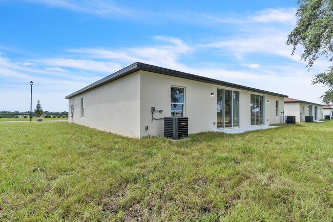 Building Photo - 2535 Slim Haywood Ave