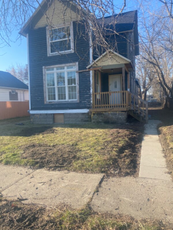 Building Photo - 2249 S Hamilton St