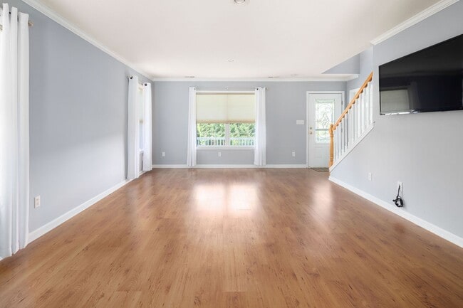 Building Photo - Lovely Two-Story Home in Weaverville