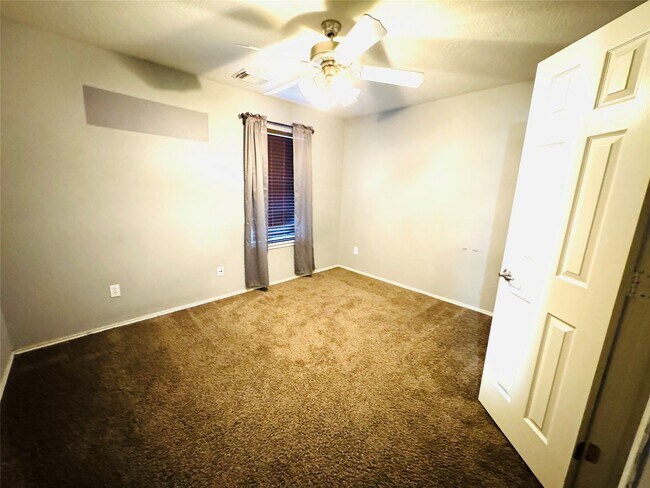 Building Photo - 12810 Gable Wind Mill Ln