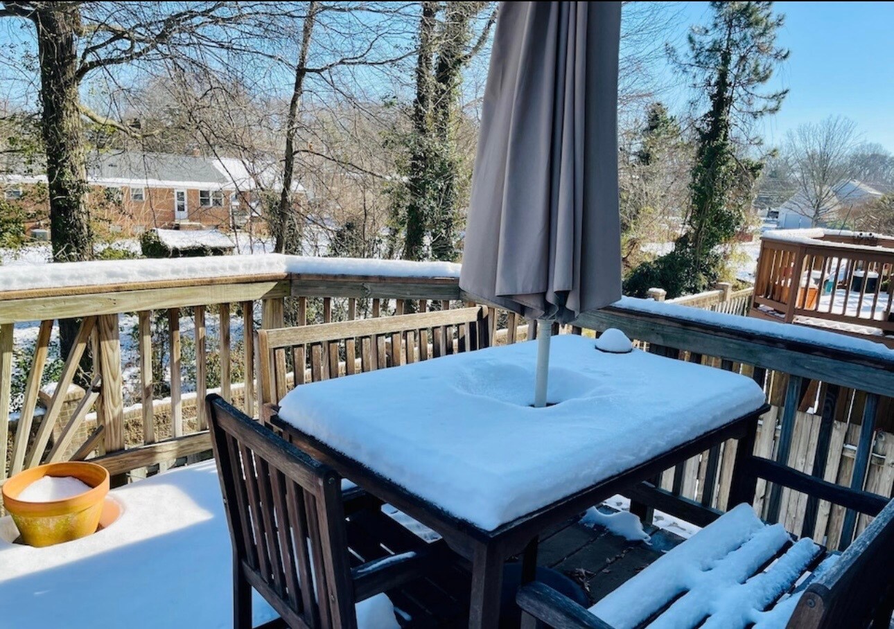 Building Photo - 7829 Gum Springs Village Dr