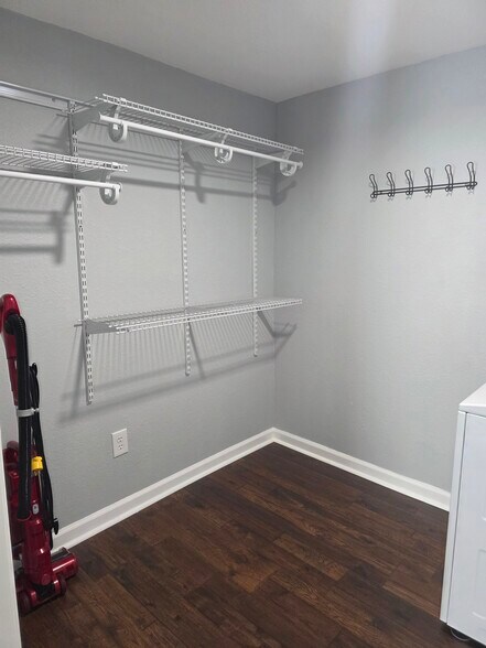 Walk-in closet/laundry - 703 1st St