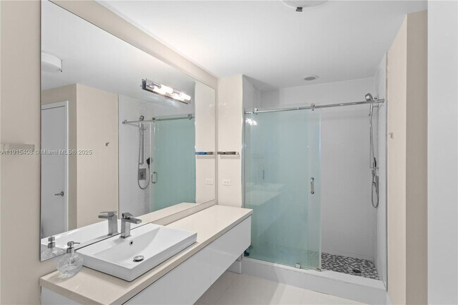 Building Photo - 3301 NE 1st Ave