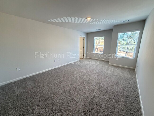 Building Photo - 54 Rustin Rdg