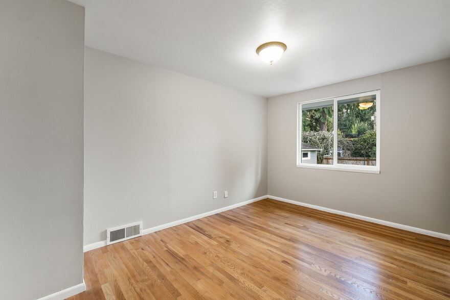 Building Photo - 19515 Fremont Ave N